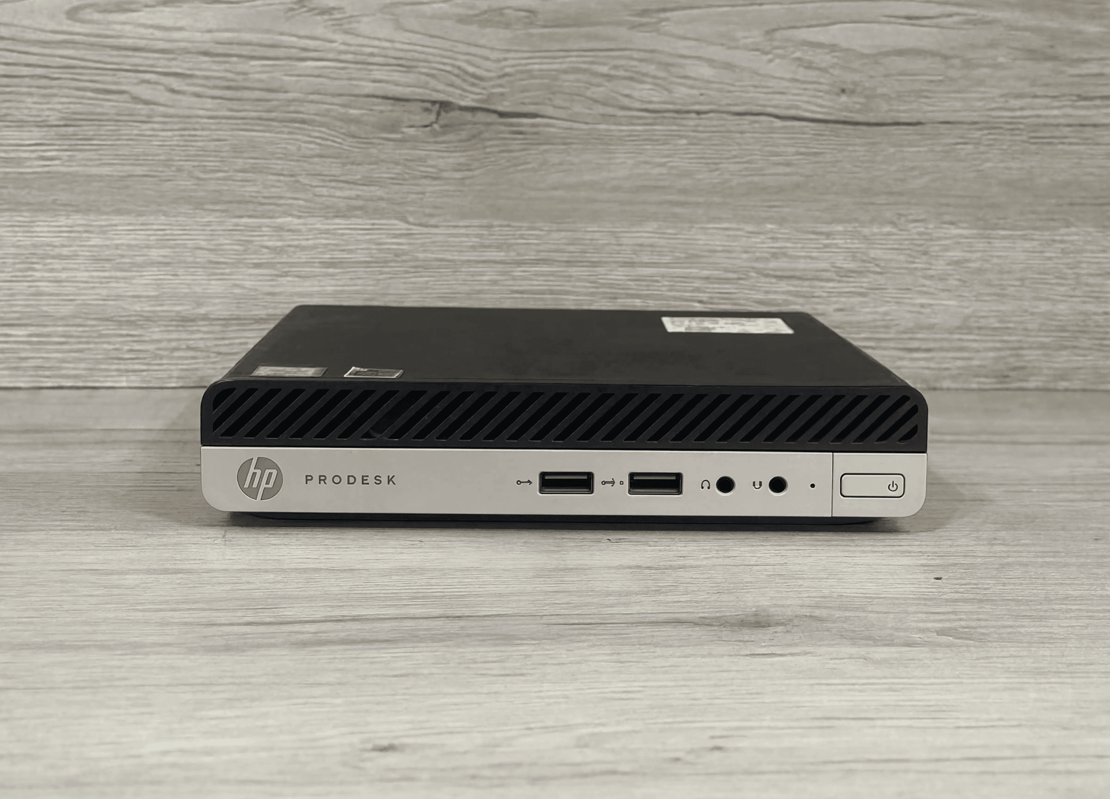PC Mini CPU i5 8vaGen 8gb RAM DDR4 120gb M.2 WIFI