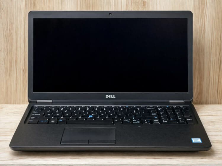 Laptop i5 8va 8gb RAM DDR4 128gb SSDM2 GPU 4GB 15,6" Refurbished